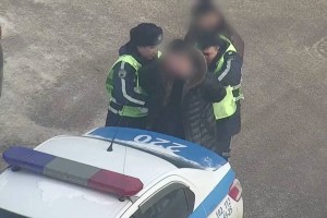 Пьяный водитель протащил полицейского по проезжей части в Астане