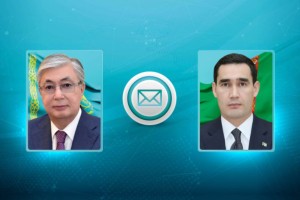
                    Токаев поздравил президента Туркменистана 
                