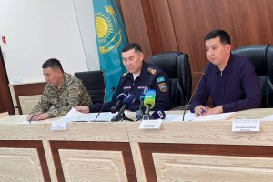 Алматинцам порекомендовали вернуться к кнопочным телефонам и приобрести свисток