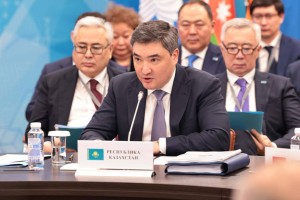 
                    Бектенов принял участие в заседании Совета глав правительств СНГ в Москве
                