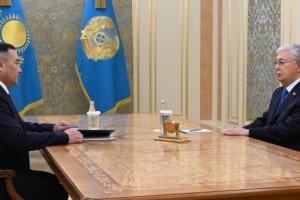 
                    Токаев принял председателя КНБ Ермека Сагимбаева
                