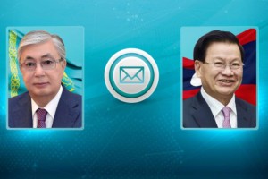 
                    Токаев поздравил президента Лаоса 
                