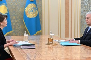 
                    Токаев поручил Балаевой взять на особый контроль подготовку к важным датам
                