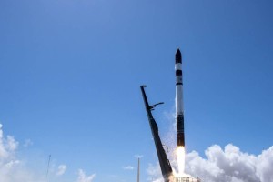 
                    В Китае запустили ракету на гибридном топливе
                