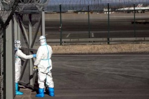 
                    В Китае впервые за год зафиксированы две смерти от COVID-19
                