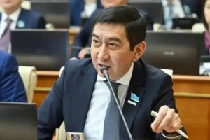 
                    Депутат Ринат Заитов рассказал, куда отправится на парламентские каникулы
                