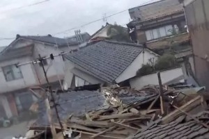 
                    Мощное землетрясение произошло в Японии, объявлена угроза цунами
                