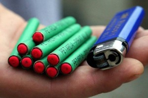 
                    Мальчик повредил глаз, взрывая бомбочки в Актобе
                