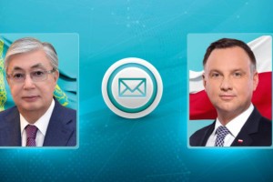 
                    Токаев поздравил президента Польши 
                