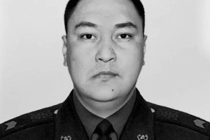 
                    Погиб спасатель-командир во время пожара в Алматы
                
