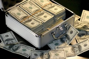 Подарок на 10 млн долларов неожиданно получила женщина в День всех влюбленных