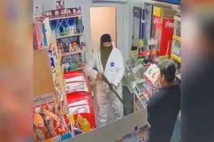 
                    Повесила на меня кредиты: ружьем угрожал мужчина жене и ее сыну в ЗКО
                