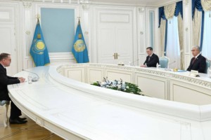 
                    Токаев обсудил с послом Франции свой предстоящий визит в Париж
                