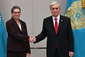 
                    О чем сказал Токаев президенту Microsoft в Центральной Европе и Центральной Азии 
                