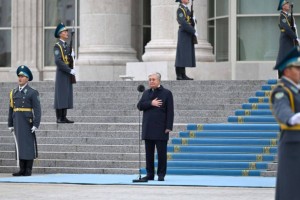 
                    Президент принял участие в церемонии поднятия Государственного флага
                