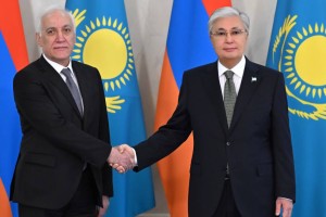 
                    Президенты Казахстана и Армении провели переговоры
                