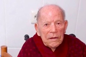 
                    Умер старейший в мире мужчина
                