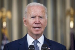 
                    Байден намерен принять участие в выборах 2024 года
                