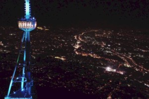 
                    Тбилисская телебашня окрасилась в цвета казахстанского флага
                