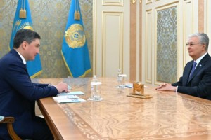
                    Глава государства принял Премьер-министра
                