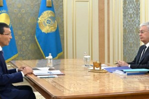 
                    Токаев принял председателя ЦИК РК
                