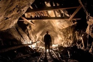 Депутат о трагедии на шахте: Опять погибают люди, такой инвестор нам не нужен