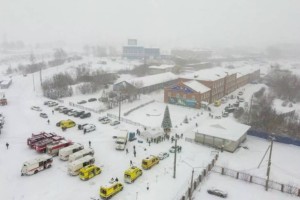 
                    При аварии на шахте в Кузбассе погибли 9 человек
                