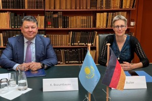 
                    Казахстан и Германия договорились о новых проектах в сфере образования, водных ресурсов и сельского хозяйства
                