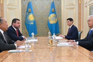 
                    Токаев принял основателей компании Kaspi.kz Вячеслава Кима и Михаила Ломтадзе
                