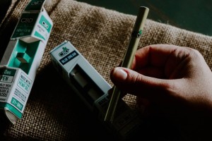 В Казахстане изъято более 440 тысяч вейпов на 1,8 млрд тенге