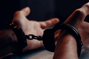В Уральске осудили лжетурагента за мошенничество
