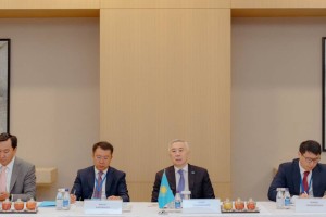 
                    Казахстан, Туркменистан и Афганистан обсудили строительство новой железнодорожной магистрали
                