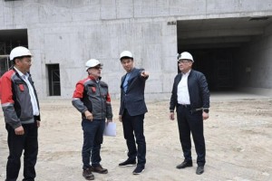 Необходимо строить несколько линий метро параллельно – аким Алматы
