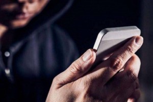 
                    У алматинца отобрали телефон и сняли со счета 2 млн тенге
                
