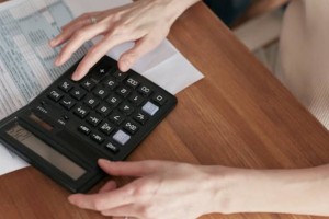 
                    Повысить ставку НДС рекомендуют Казахстану аналитики Всемирного Банка
                