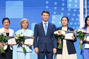 В Алматы прошло торжественное мероприятие в честь Дня медицинского работника