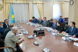 
                    Иран предлагает Казахстану сотрудничество в строительстве терминала в порту Бендер-Аббас
                