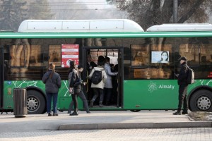
                    Женщина-щипач орудовала в автобусах Алматы
                