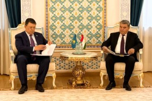 
                    Регулирование трансграничных вод и сохранение Арала обсудил Бозумбаев в Душанбе
                