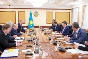 
                     Еврокомиссар Войчеховский отметил благоприятные условия для инвесторов в Казахстане 
                
