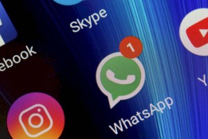 
                    Работа мессенджера WhatsApp полностью восстановлена
                