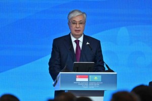 
                    Казахстан по примеру Сингапура стремится стать технологическим и IT-хабом на Евразийском континенте
                