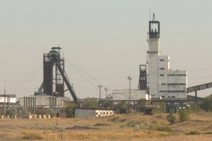 
                    Из горящей шахты в Карагандинской области выводят людей
                