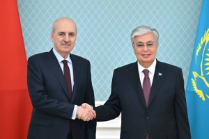 
                    Токаев принял председателя Национального собрания Турции 
                