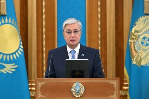 
                    Глава государства поздравил казахстанцев с Днем защитника Отечества
                