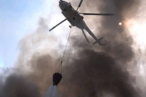 К тушению пожара в Жамбылской области привлекли вертолет МЧС