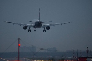 Самолет рейса Алматы – Тбилиси совершил экстренную посадку в Баку