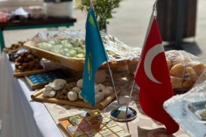В Астане впервые прошла ярмарка казахско-турецкой кухни