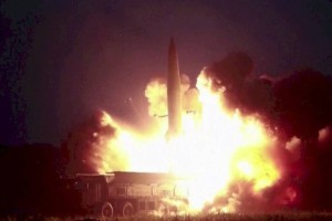 
                    Северная Корея успешно испытала новую крылатую ракету
                