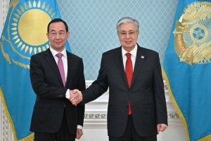 Токаев принял Айсена Николаева